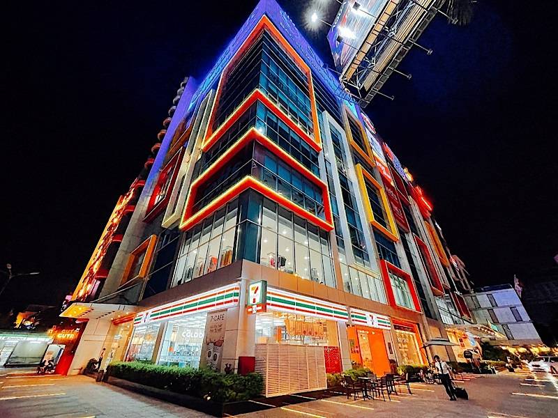 Hình 1: Thông tin sơ lược về Menas Mall